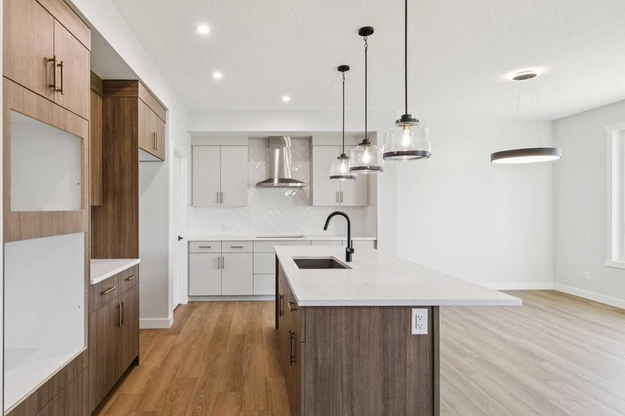 245 Dawson Wharf Crescent 