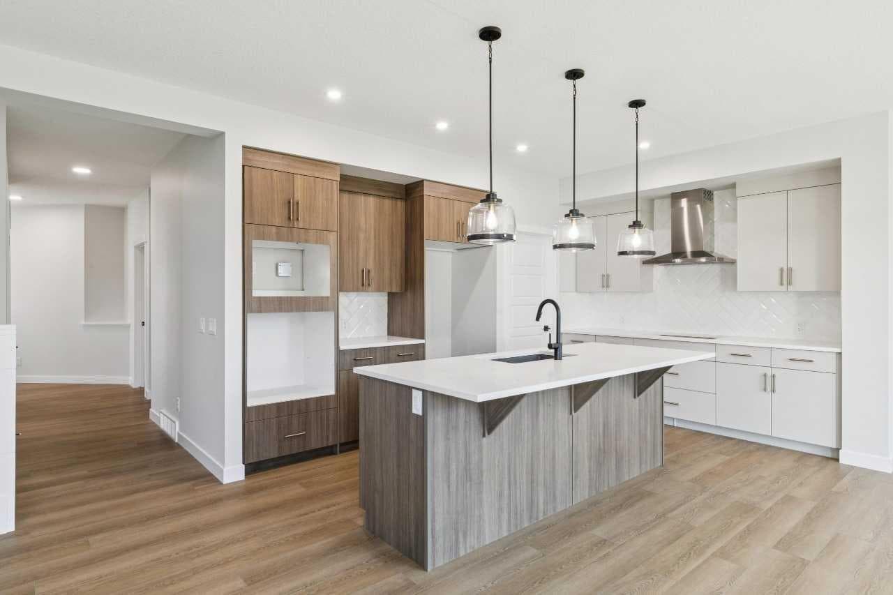 245 Dawson Wharf Crescent 