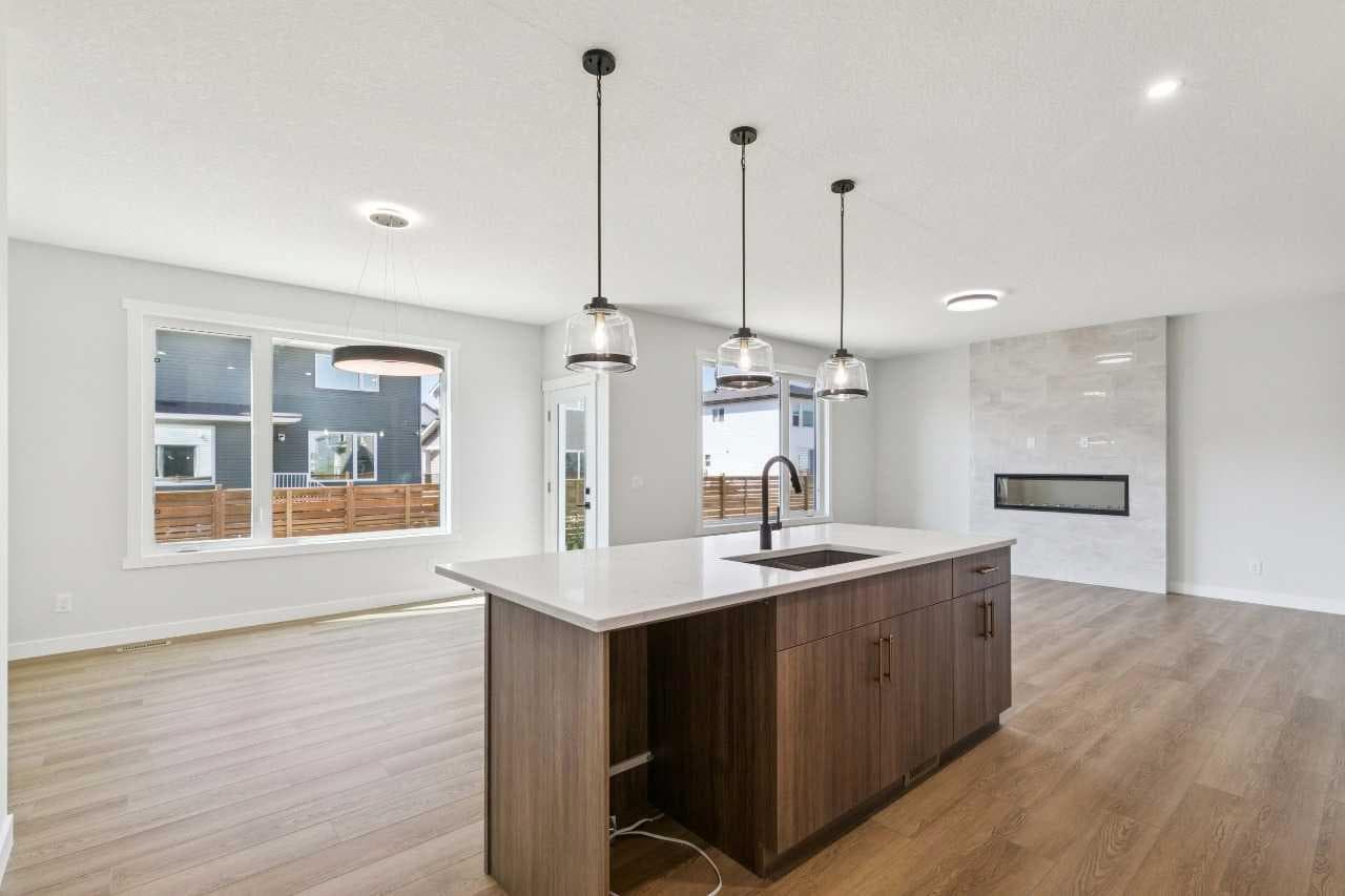 245 Dawson Wharf Crescent 