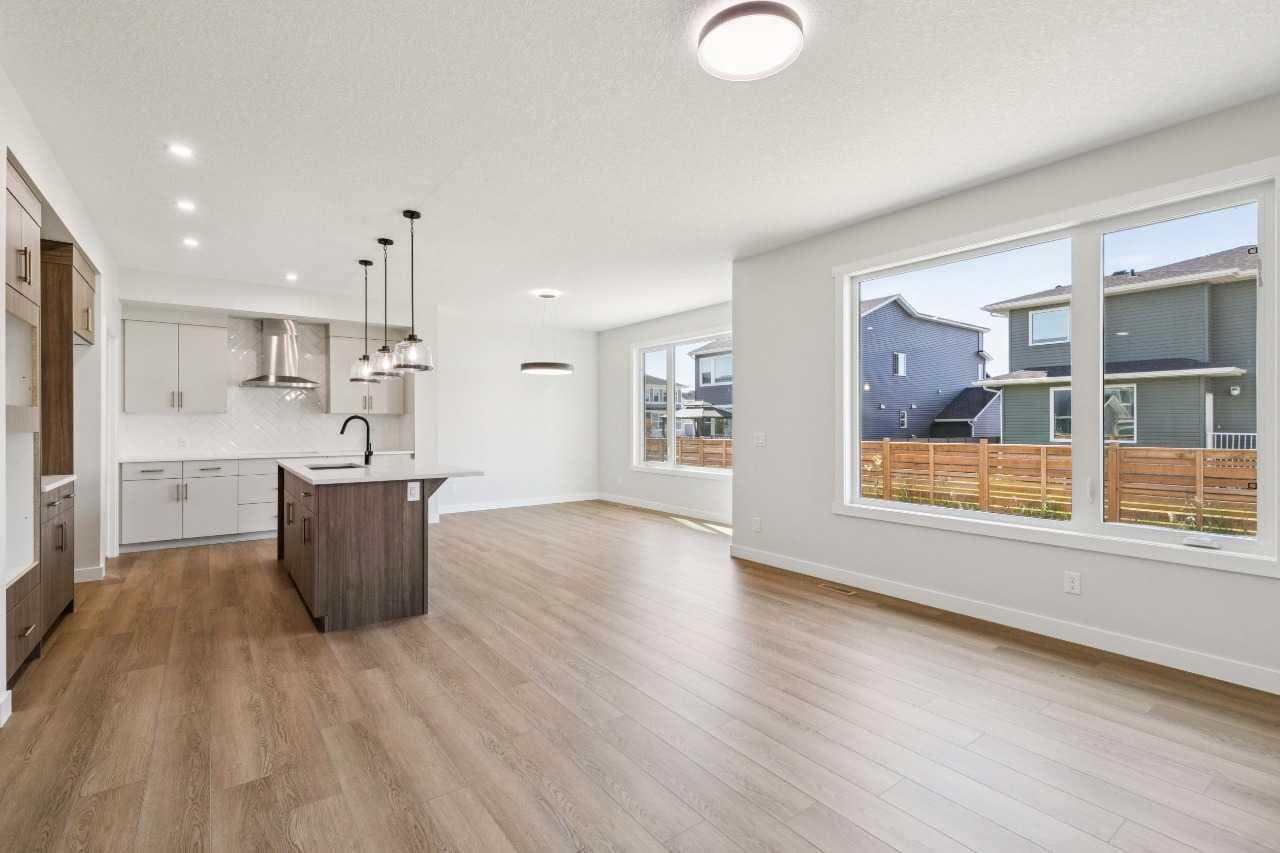 245 Dawson Wharf Crescent 