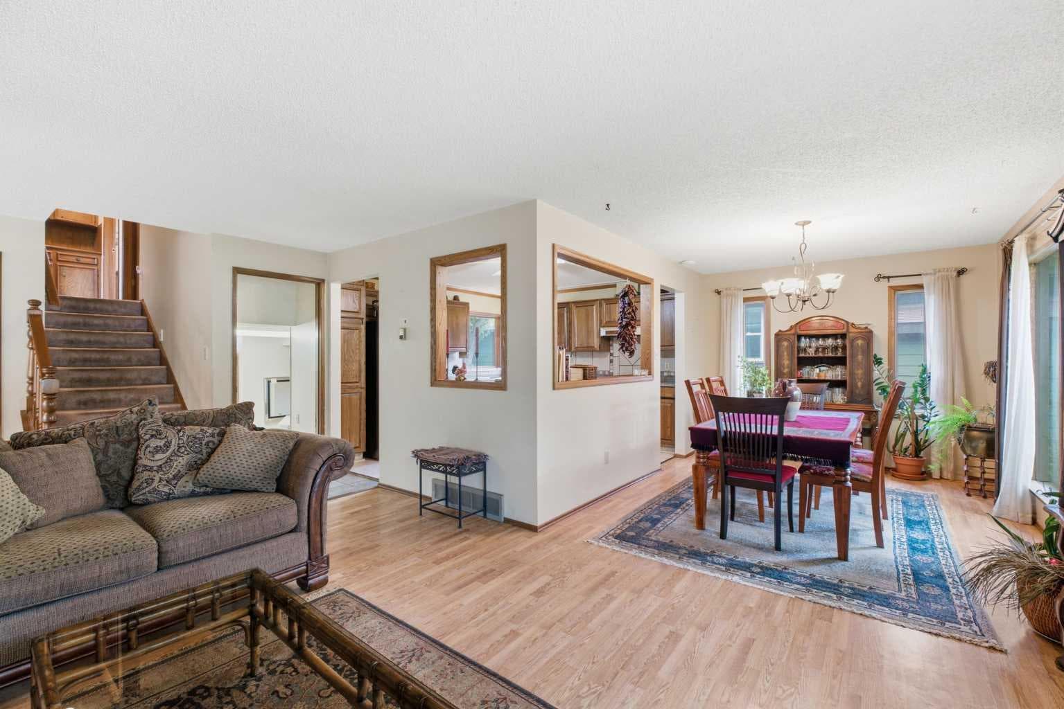 7 Glenport Road E