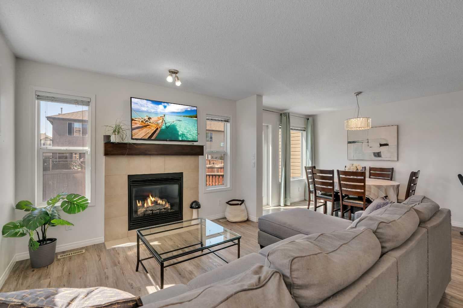 149 Luxstone Way SW