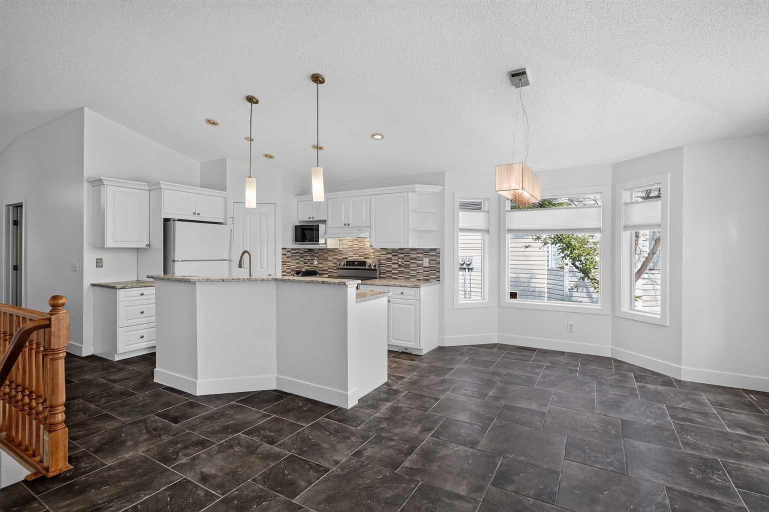 113 Mt Douglas Villas SE