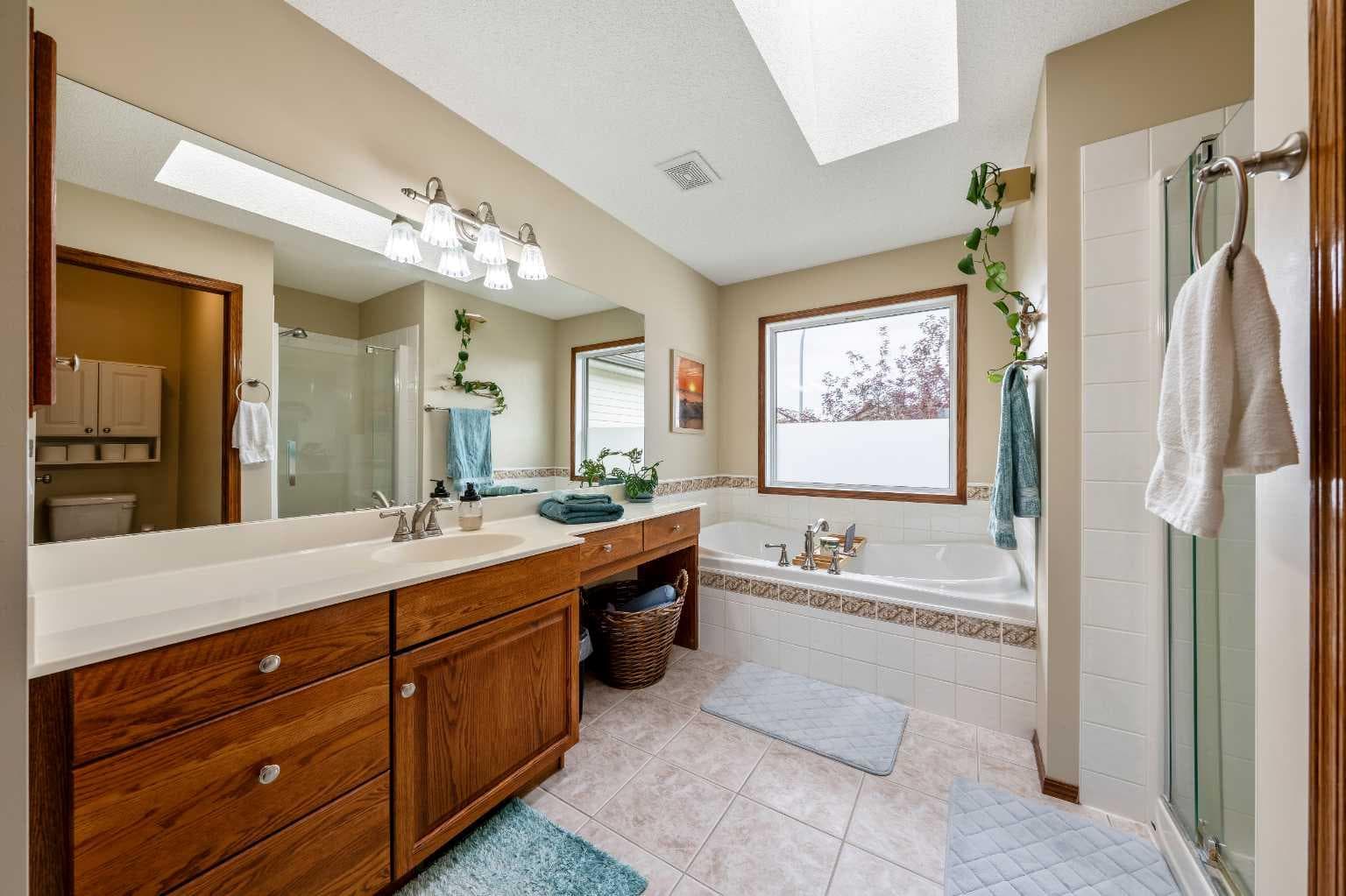 2357 Fairways Circle NW