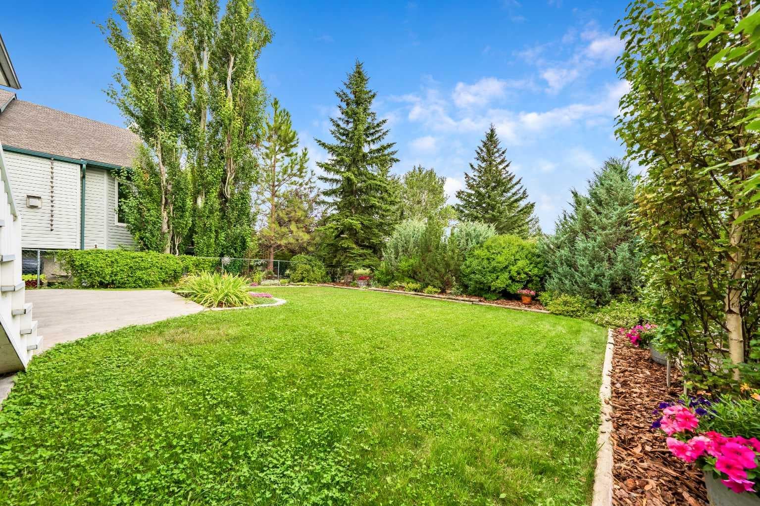 2357 Fairways Circle NW