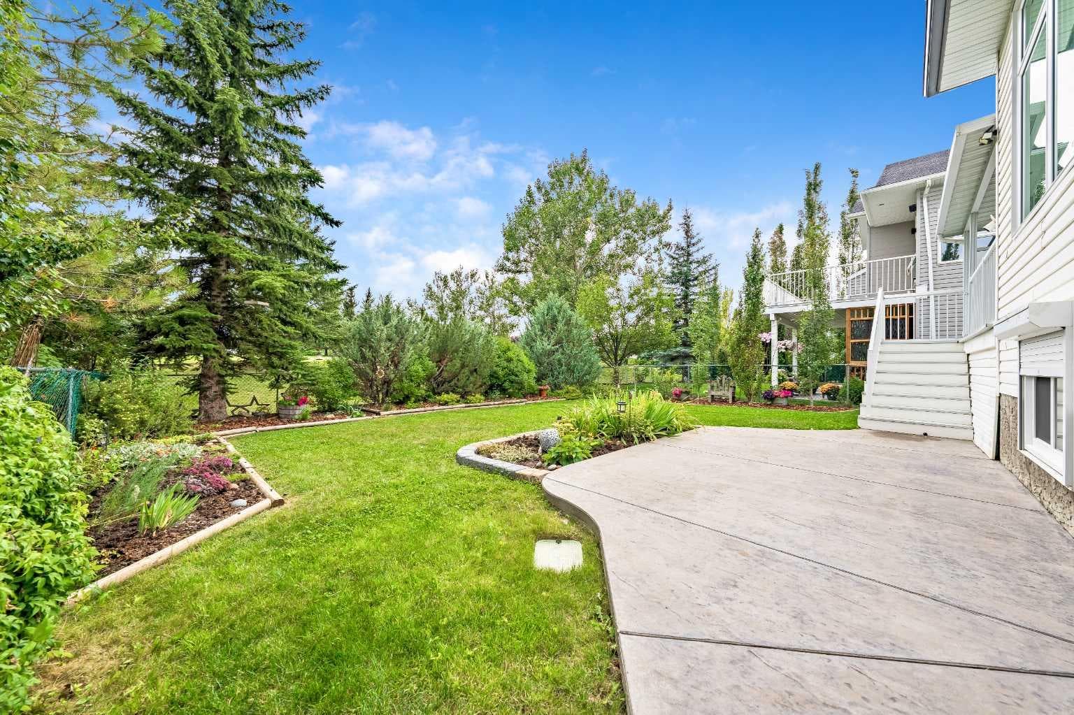 2357 Fairways Circle NW