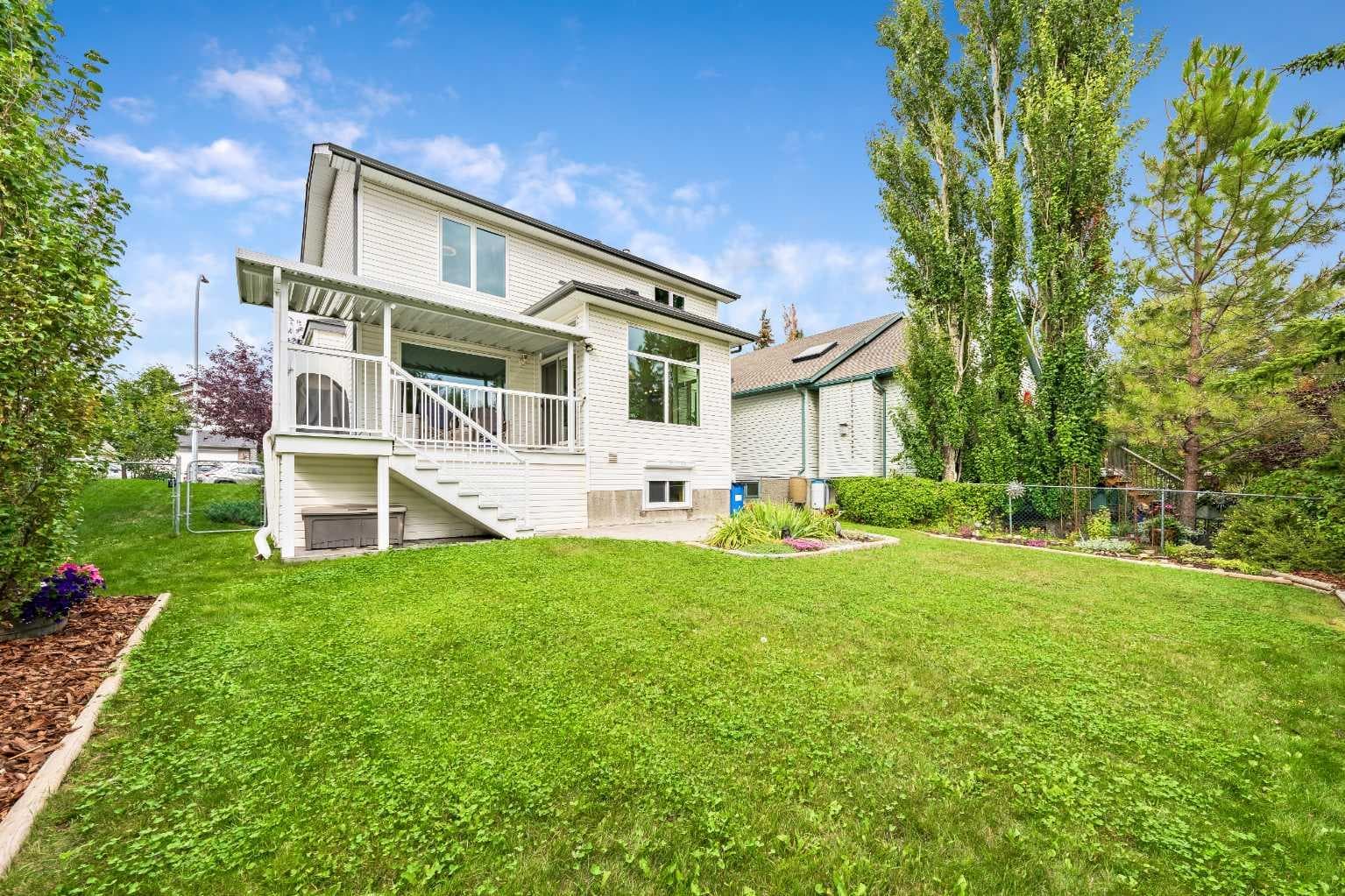 2357 Fairways Circle NW