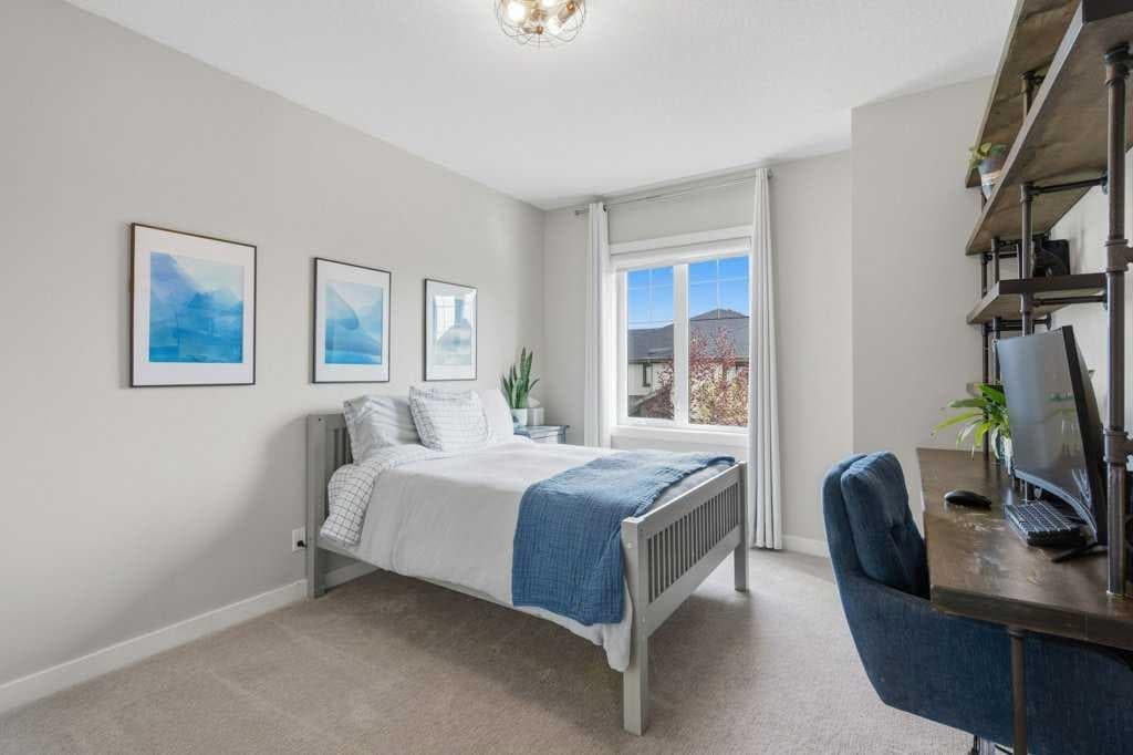 138 Ascot Crescent SW