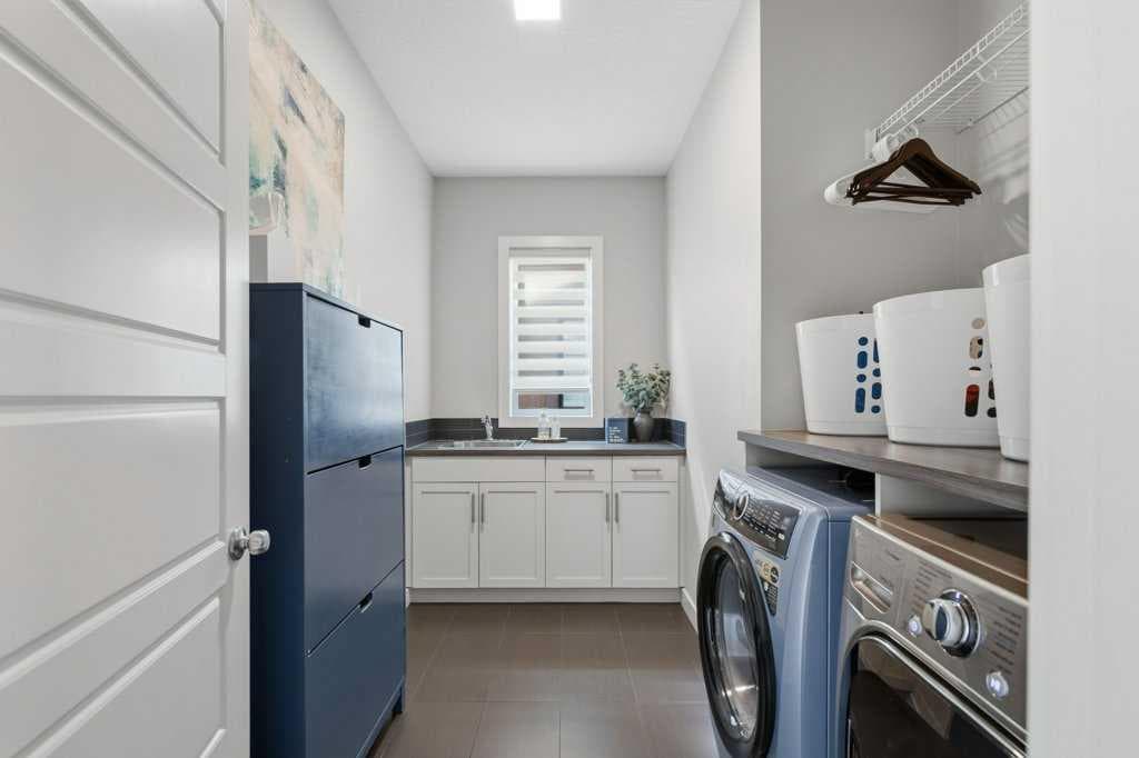 138 Ascot Crescent SW