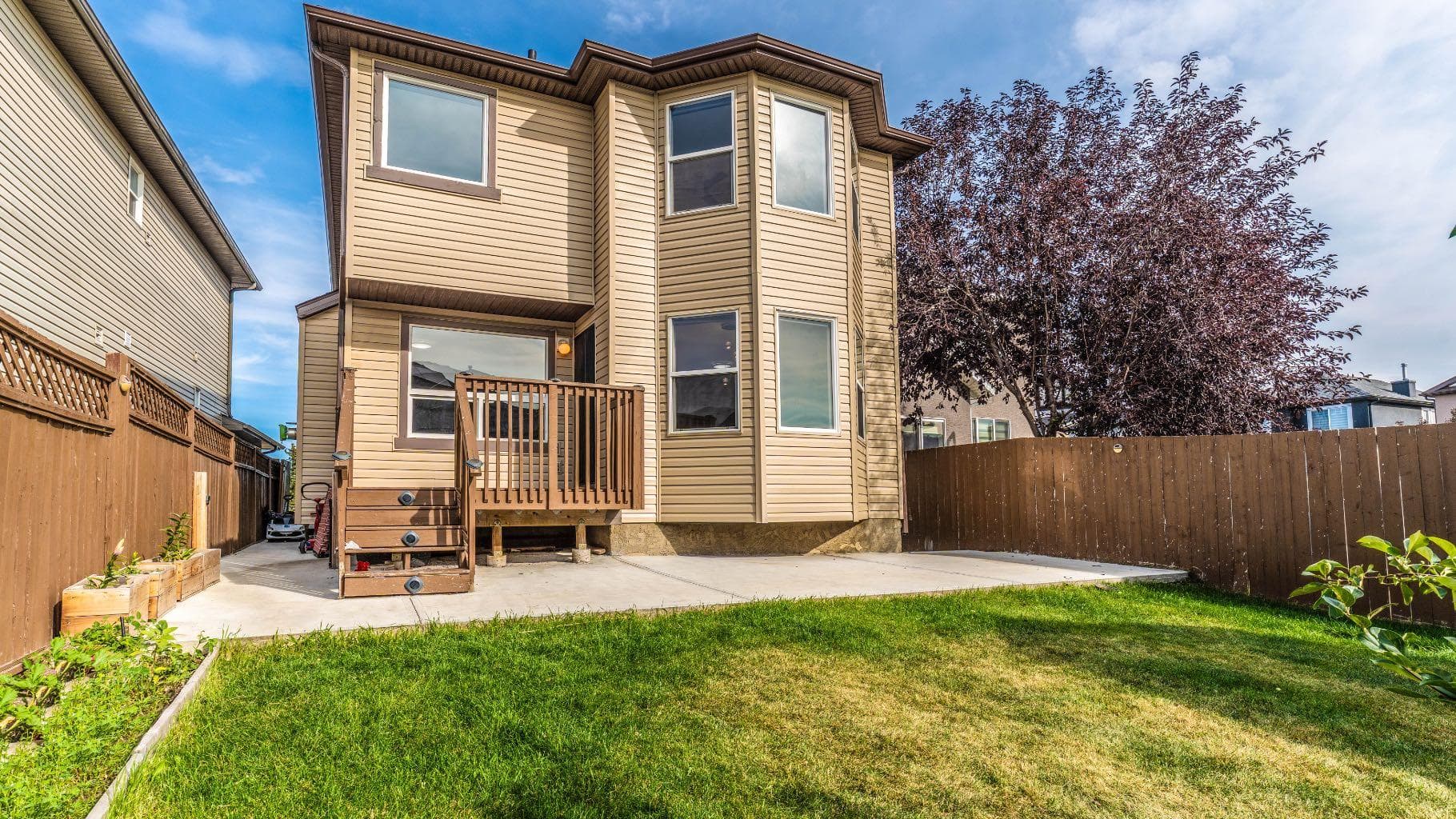 110 Saddlecrest Landing NE