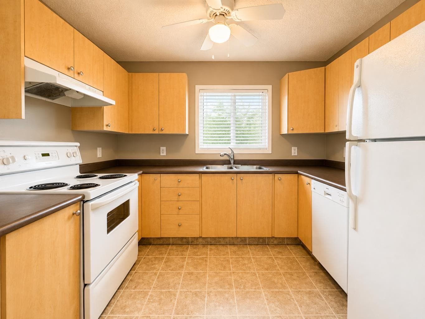 6101, 304 Mackenzie Way SW