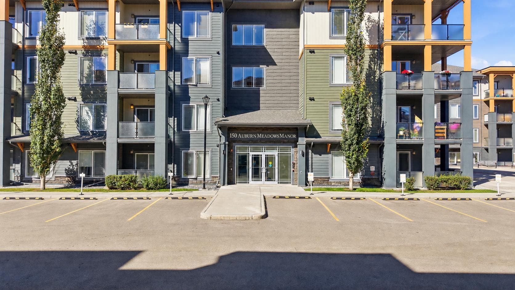 306, 150 Auburn Meadows Manor SE