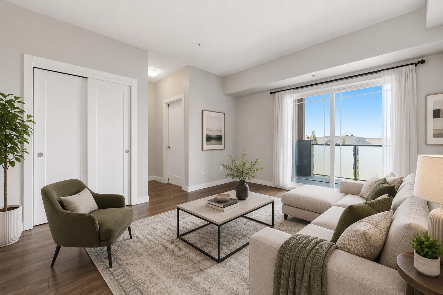 306, 150 Auburn Meadows Manor SE