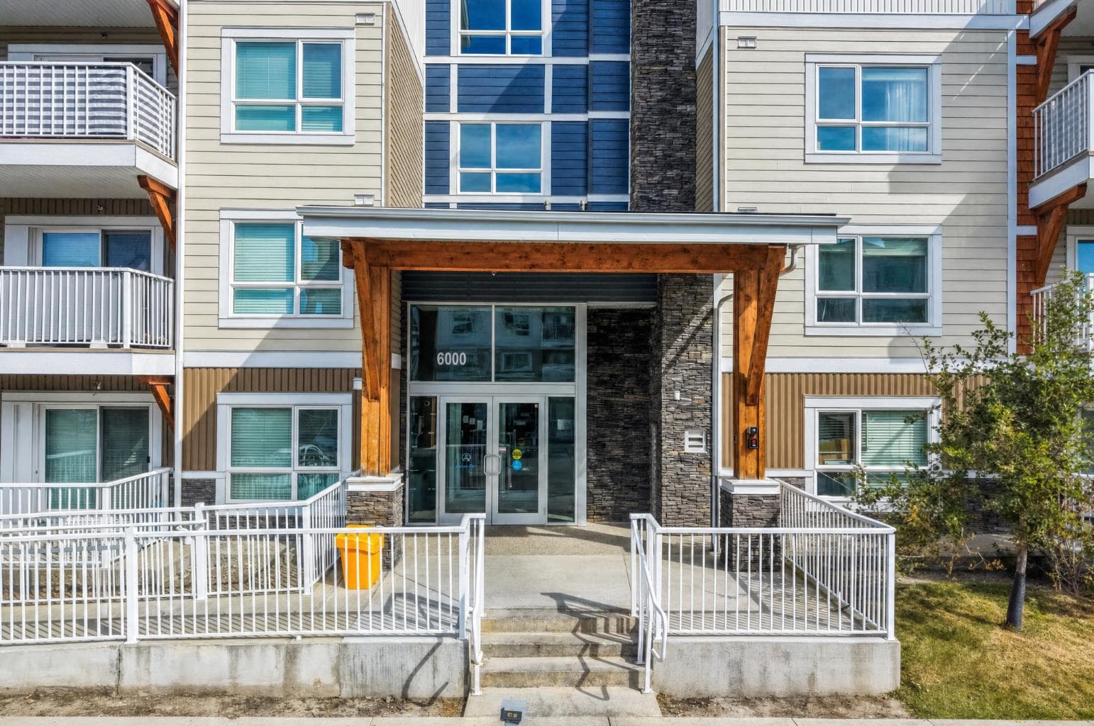 6204, 302 Skyview Ranch Drive NE
