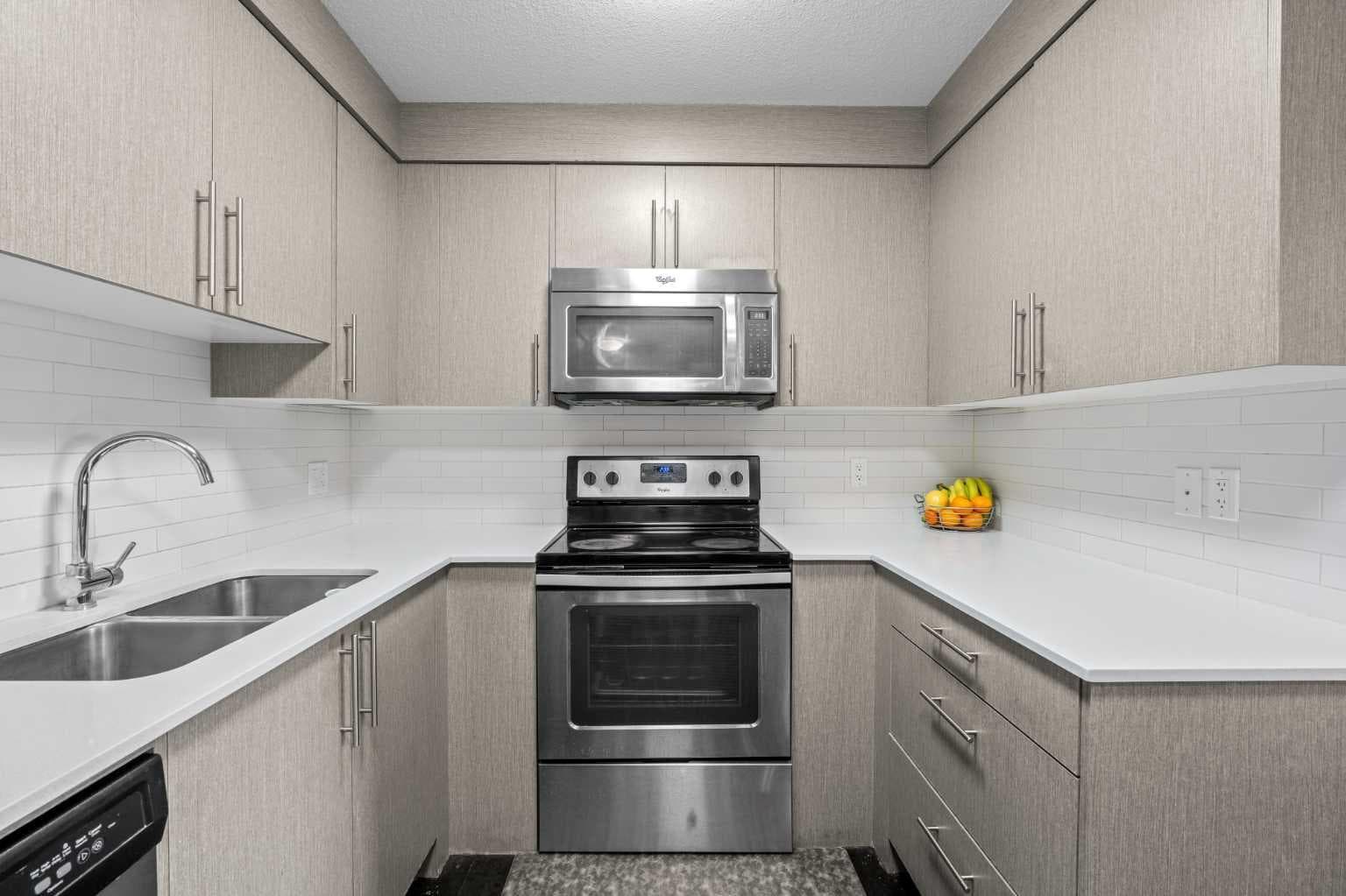 6204, 302 Skyview Ranch Drive NE