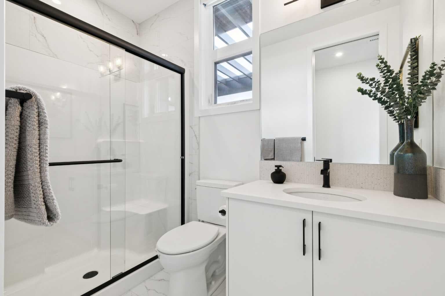 301, 120 Marina Cove SE