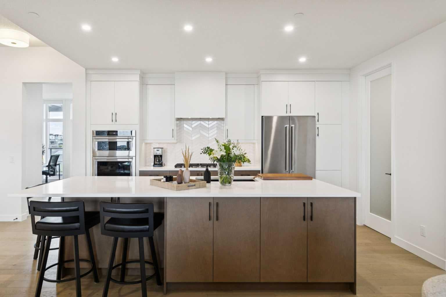 301, 120 Marina Cove SE