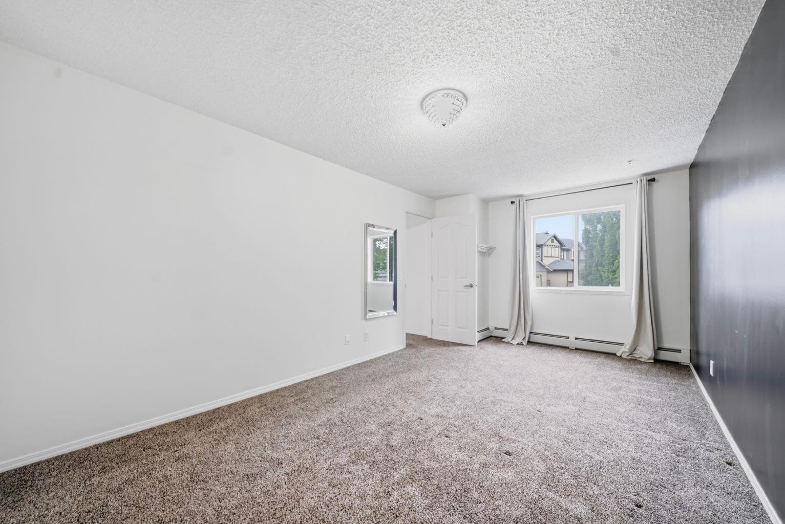 208, 3208 Valleyview Park SE