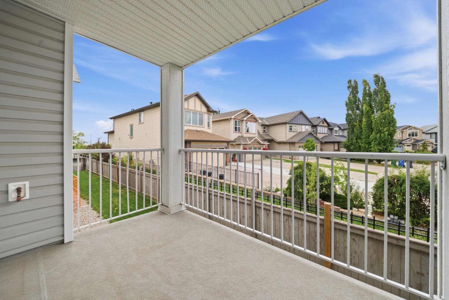208, 3208 Valleyview Park SE