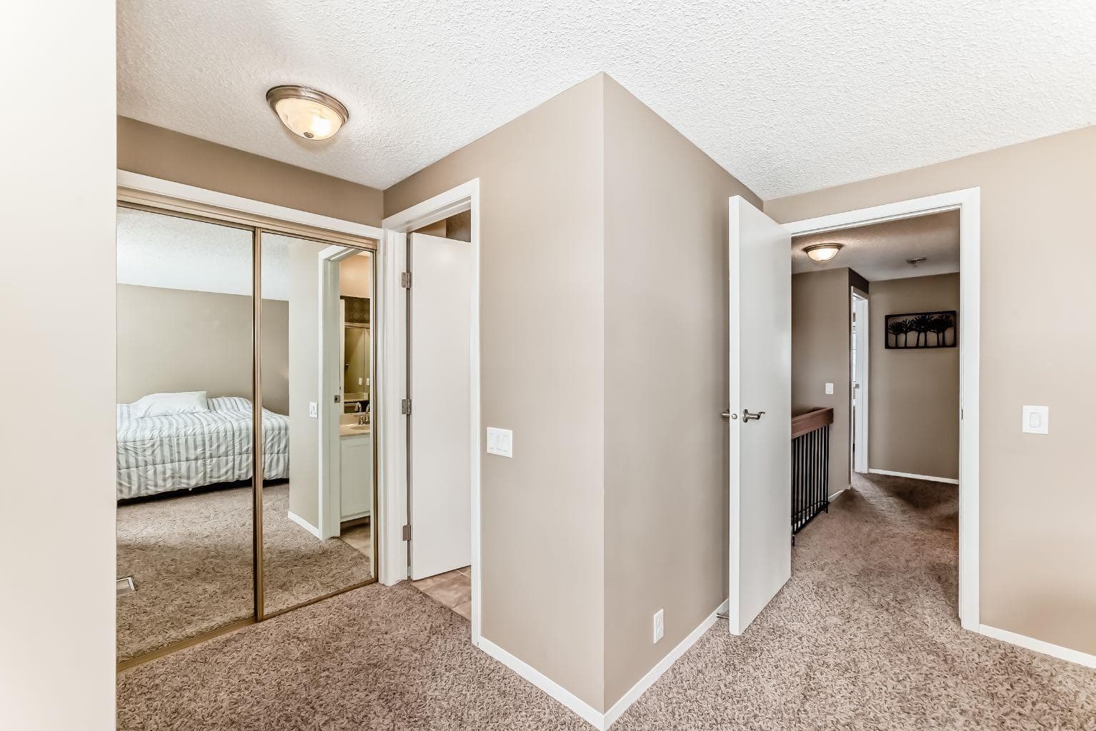 407 Point Mckay Garden NW