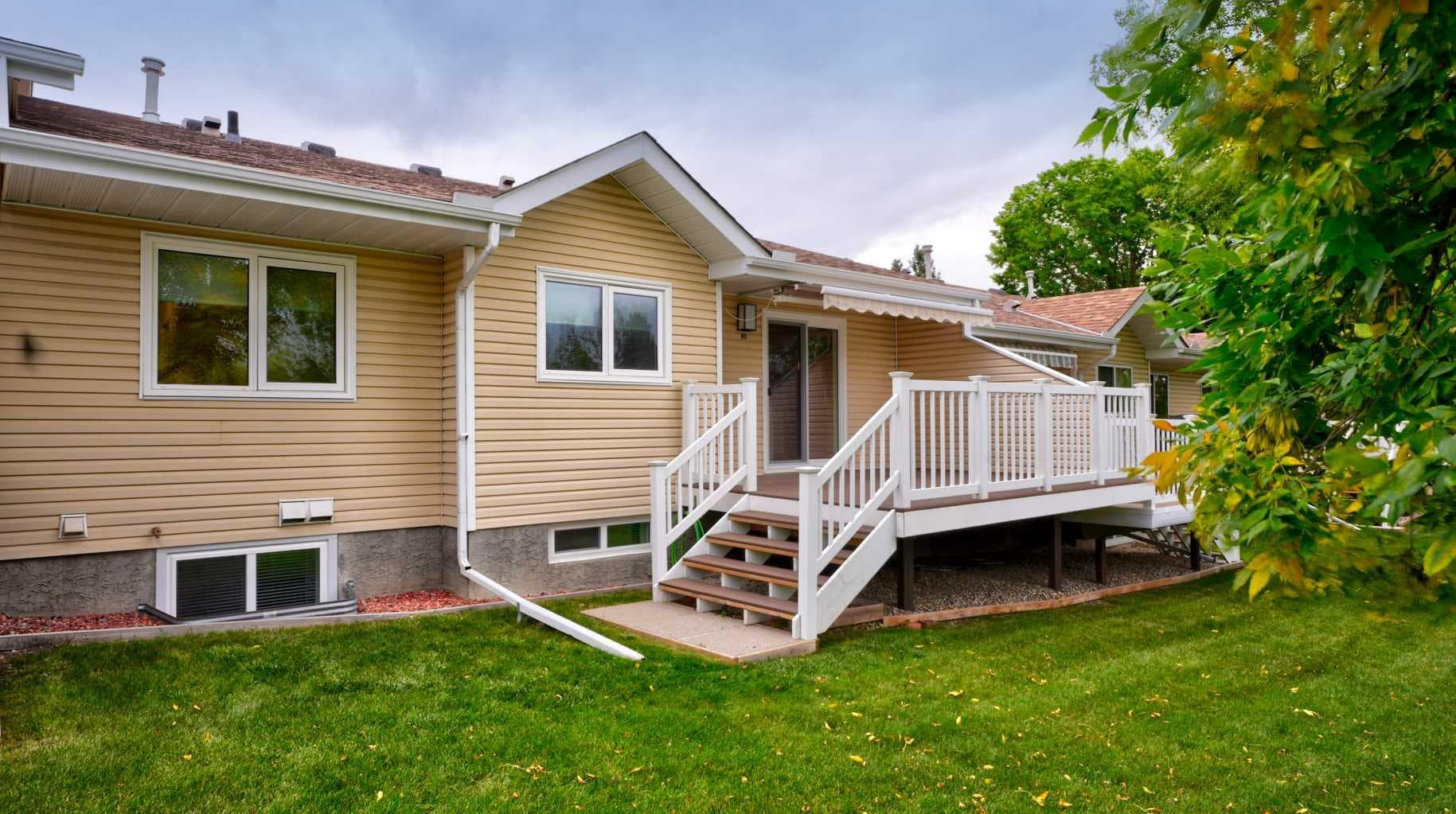 40 Vandoos Villas NW