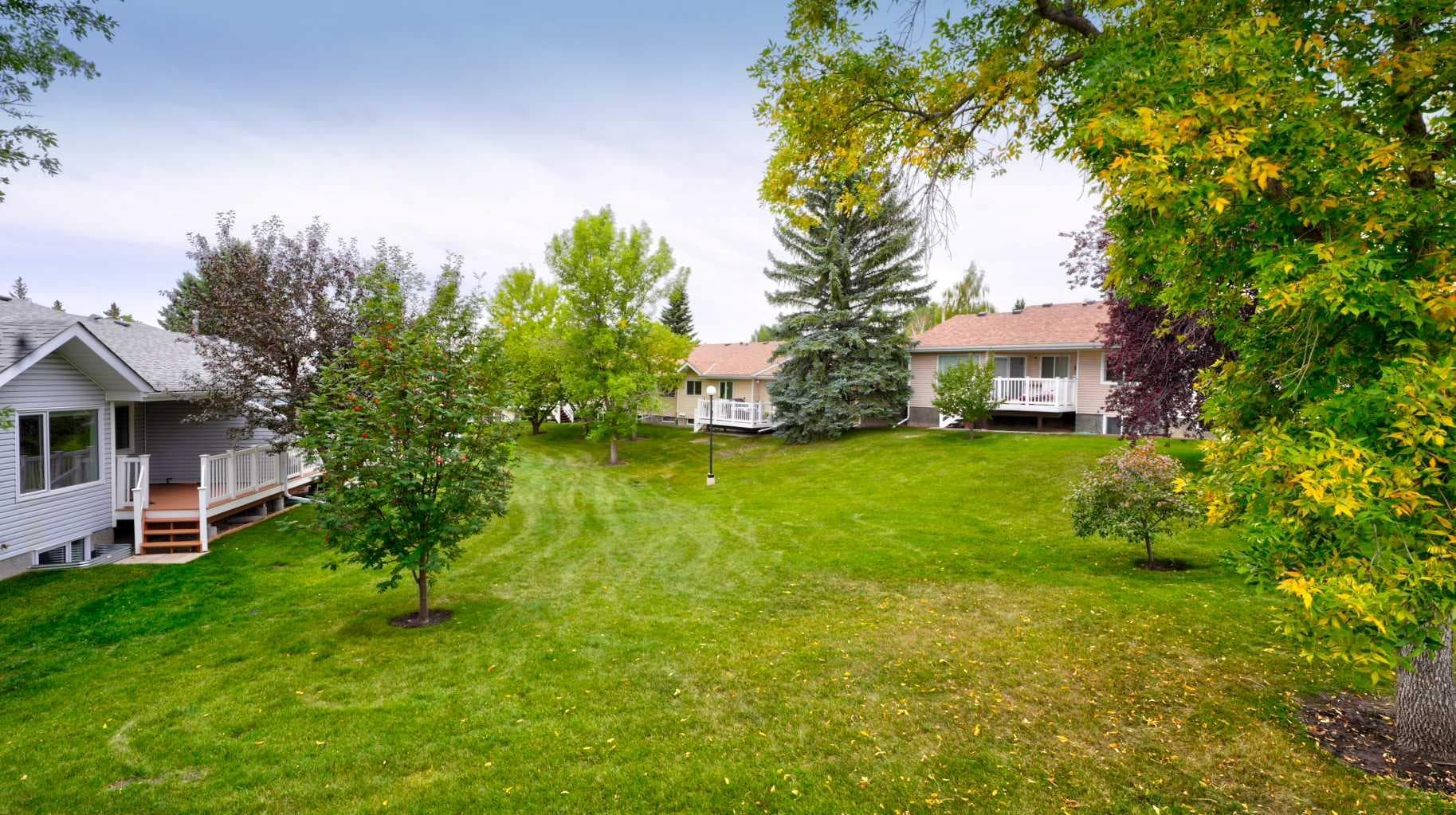 40 Vandoos Villas NW