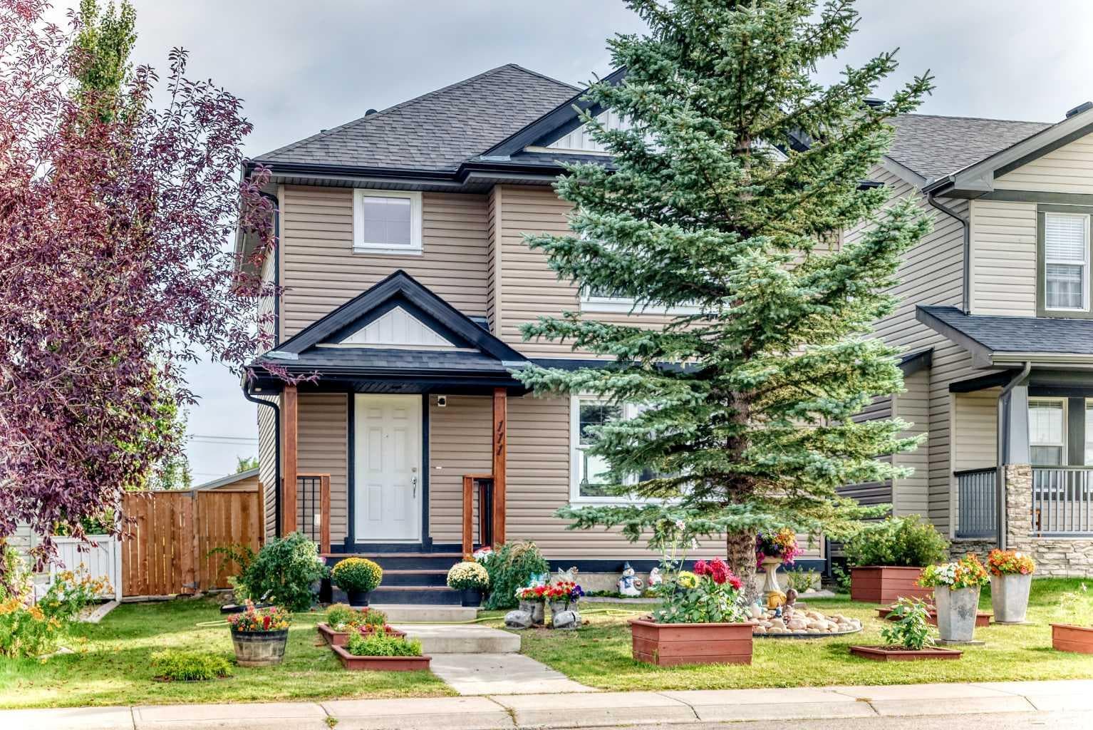 111 Coventry Hills Drive NE