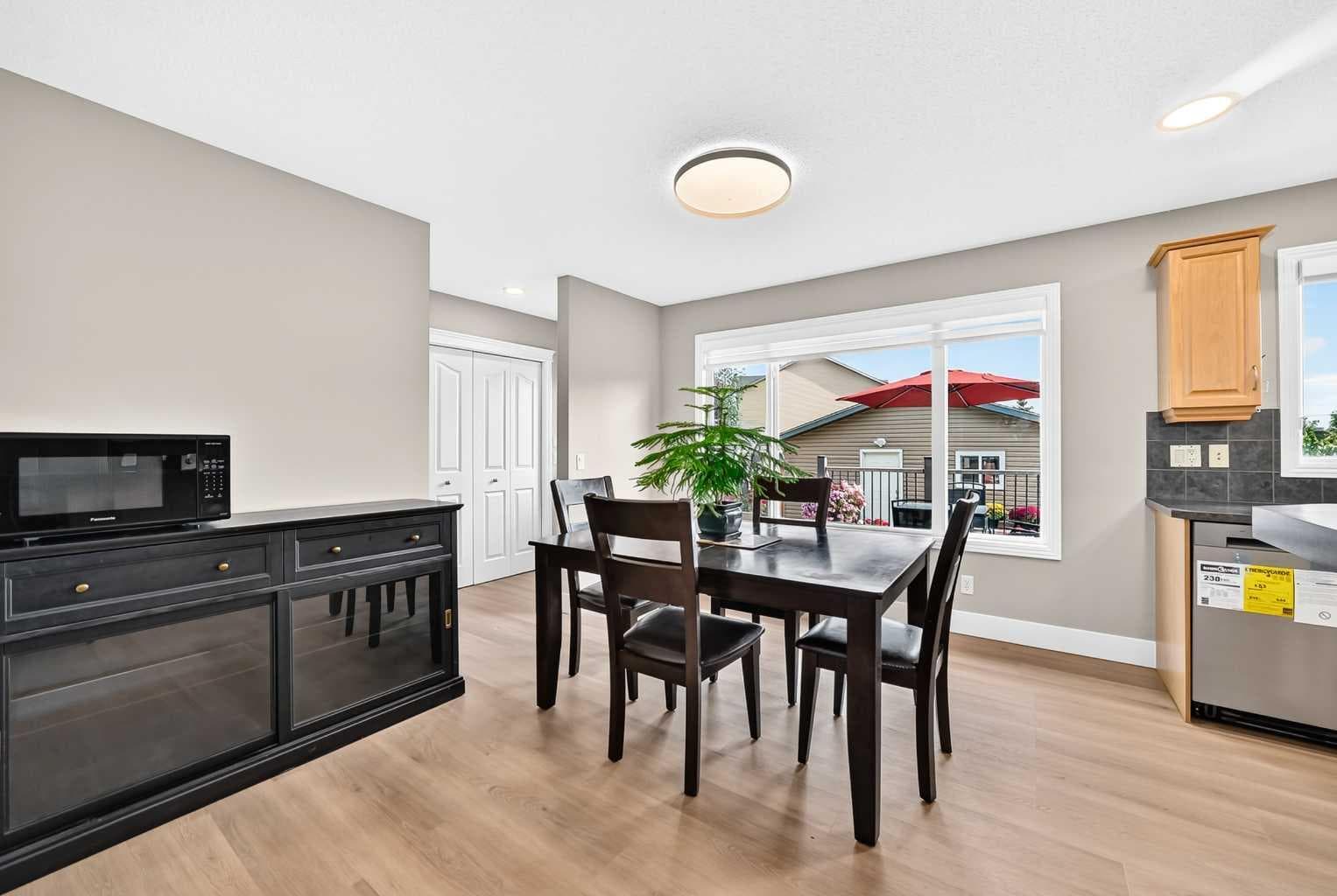 111 Coventry Hills Drive NE