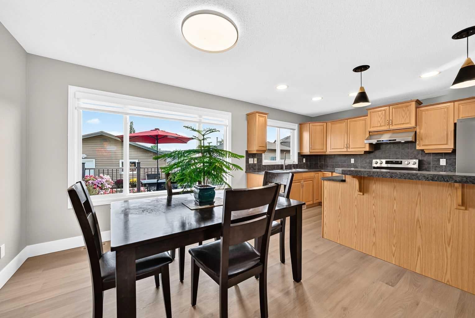 111 Coventry Hills Drive NE