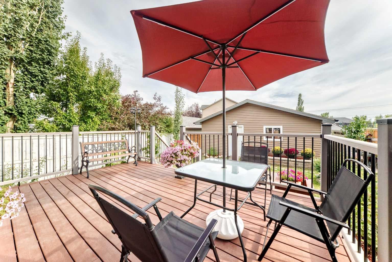 111 Coventry Hills Drive NE