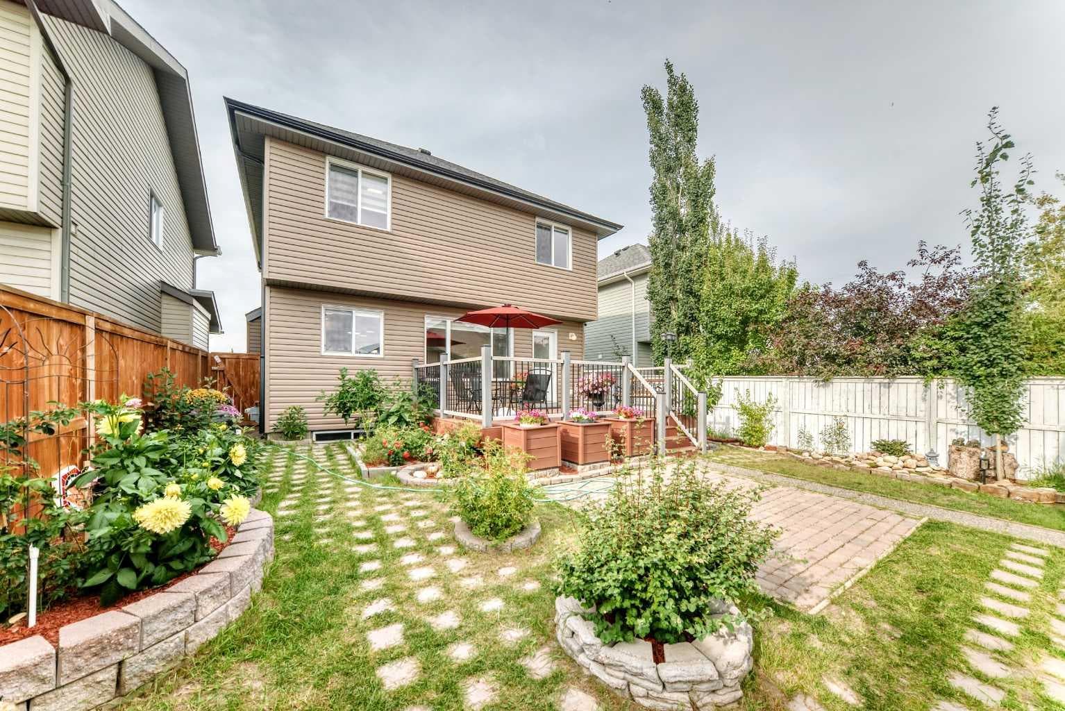 111 Coventry Hills Drive NE