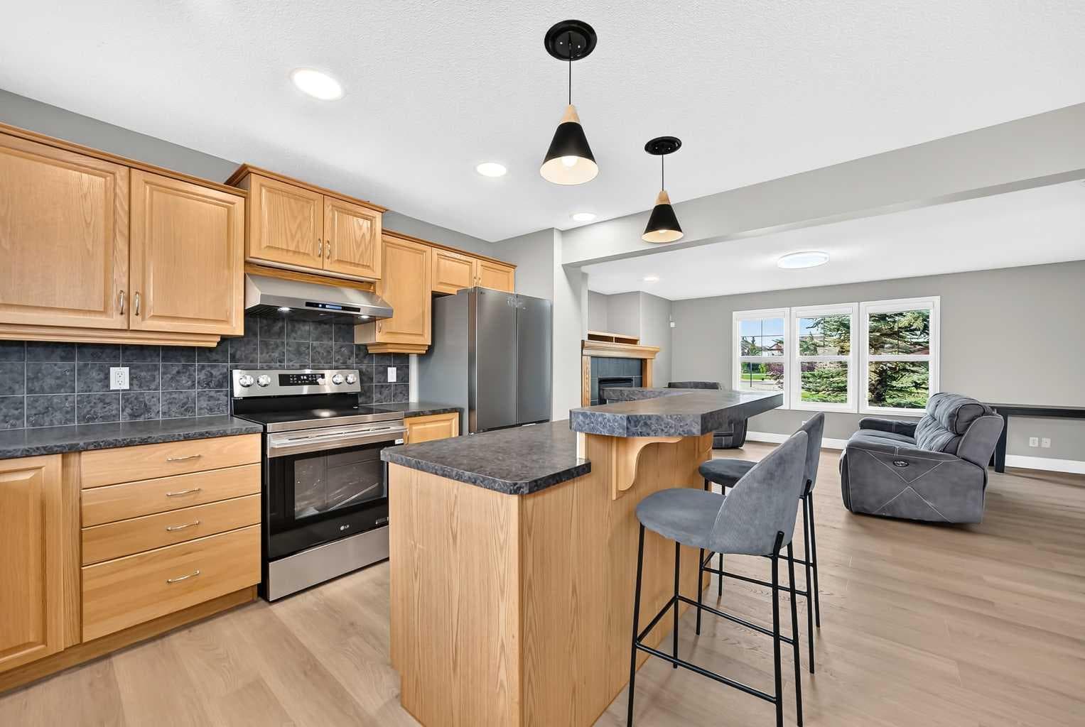 111 Coventry Hills Drive NE