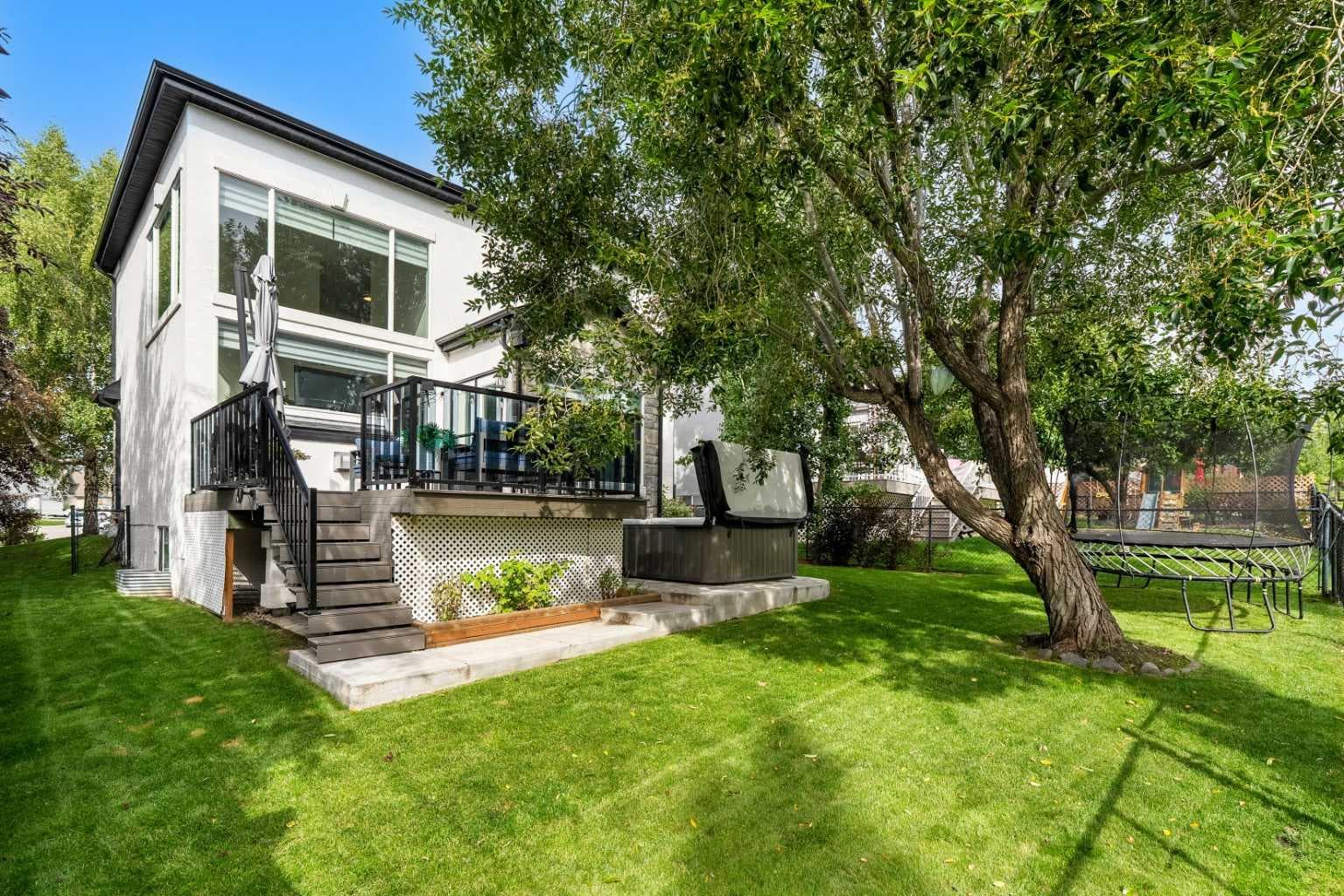 105 Tuscany Ridge Park NW