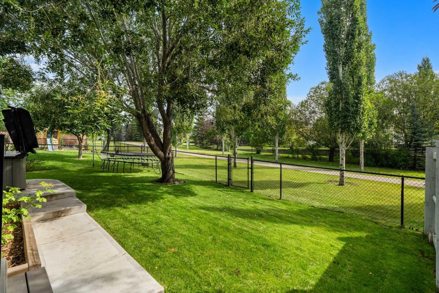 105 Tuscany Ridge Park NW