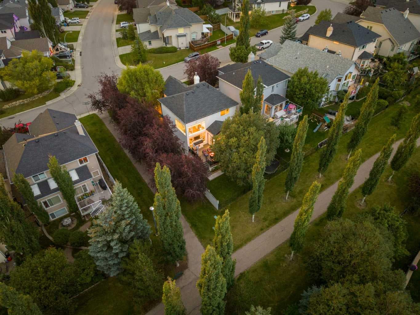 105 Tuscany Ridge Park NW