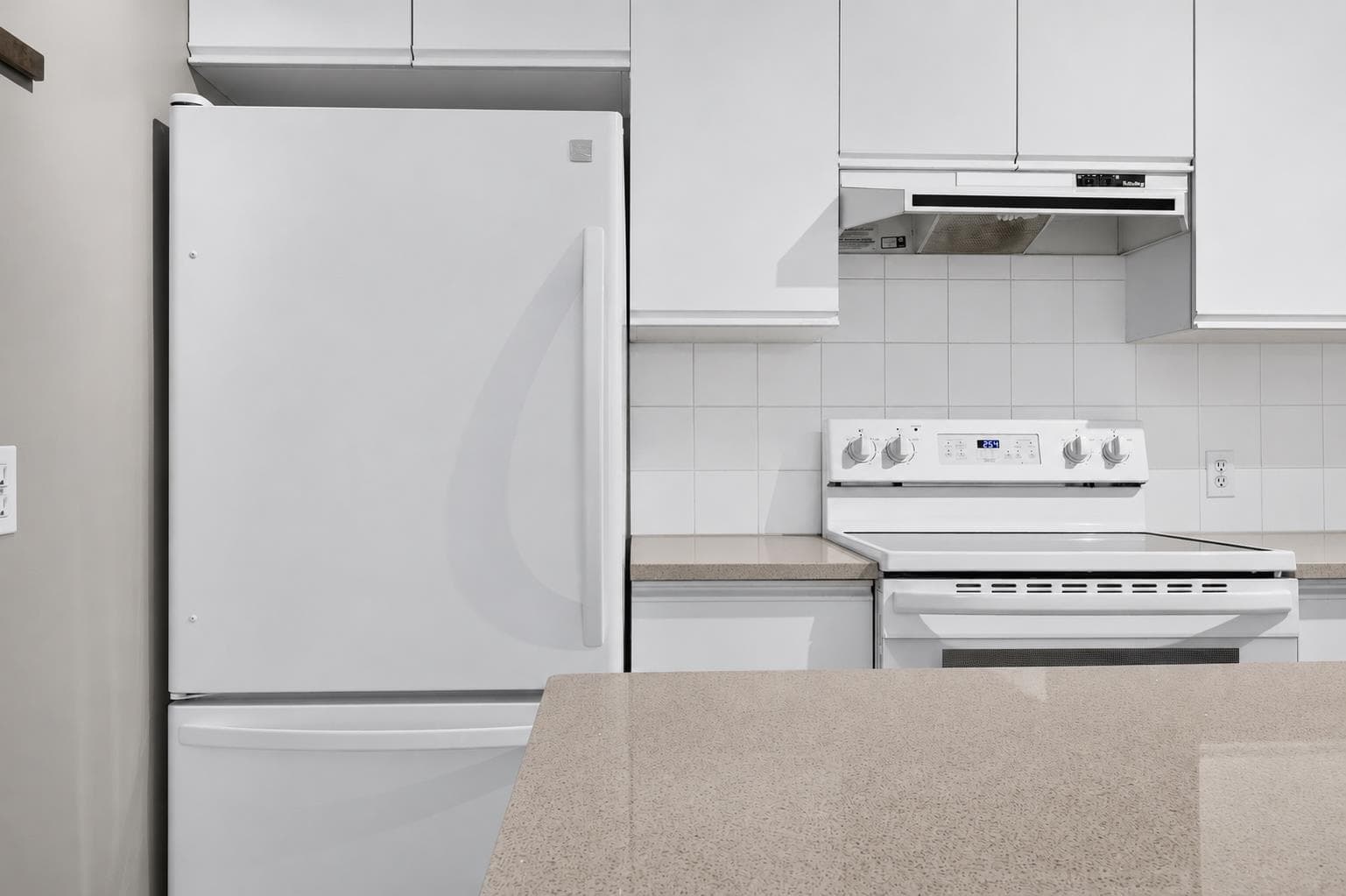 205, 808 Royal Avenue SW