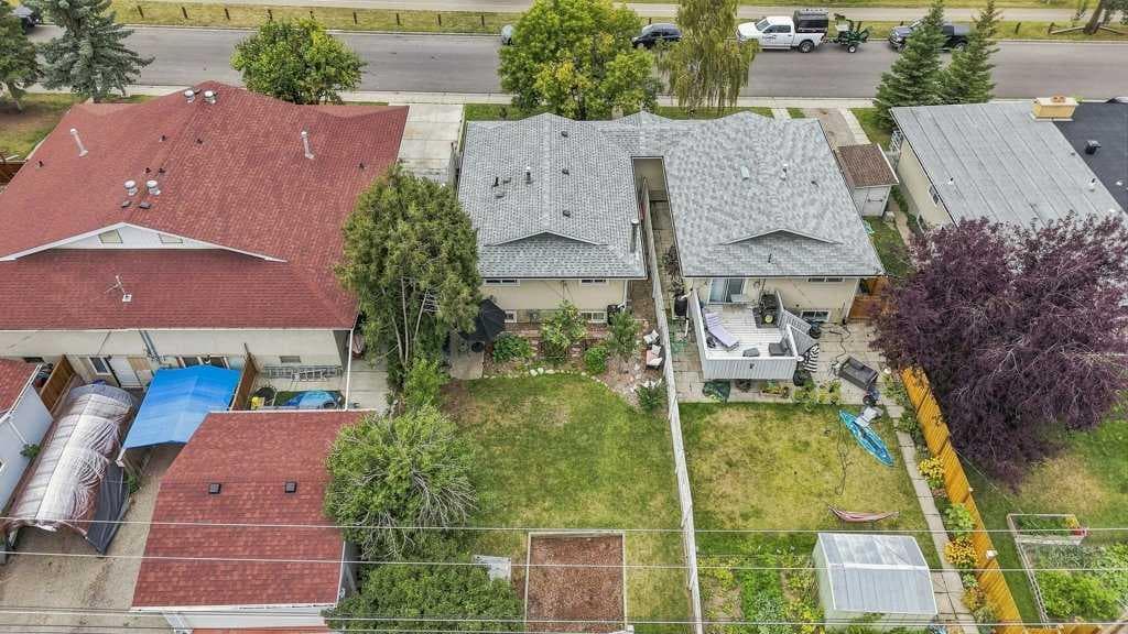 98 Huntwick Way NE