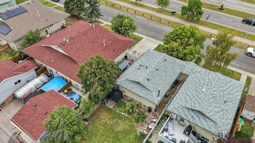 98 Huntwick Way NE