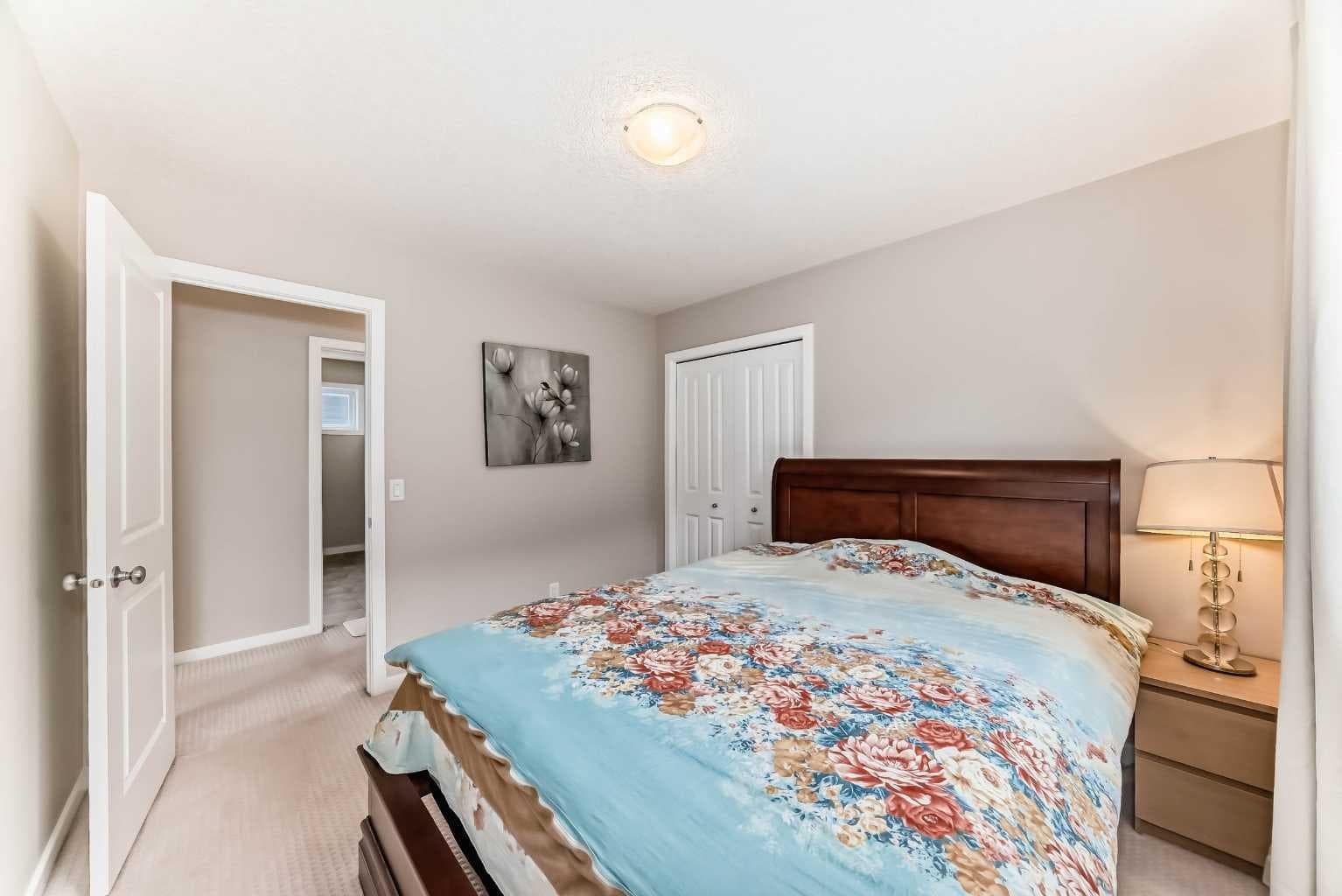 156 Cougar Ridge Manor SW