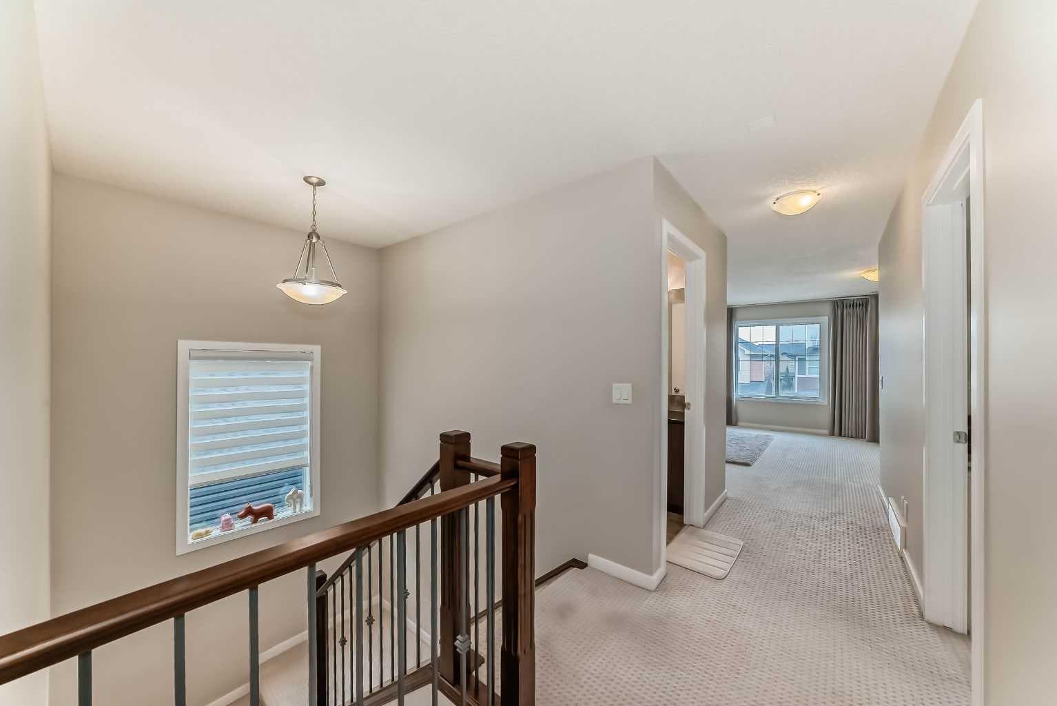 156 Cougar Ridge Manor SW