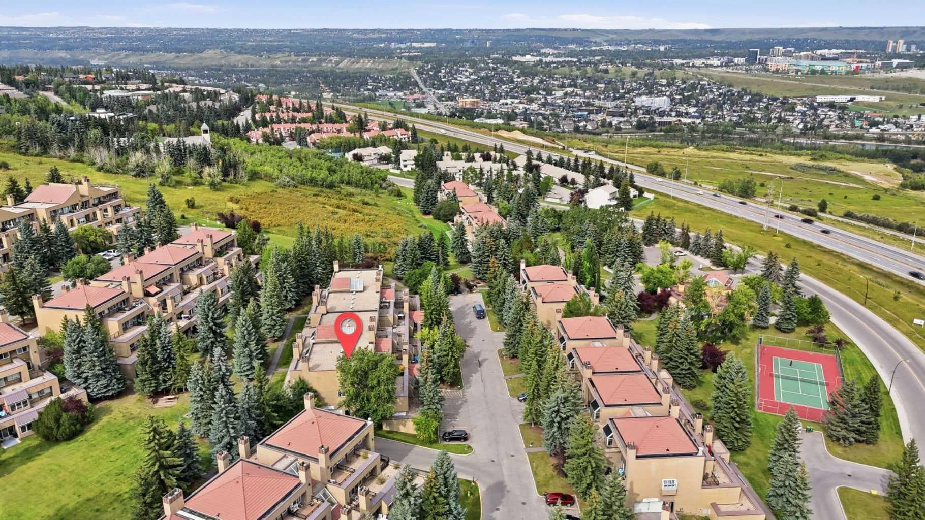 7, 219 Village Terrace SW