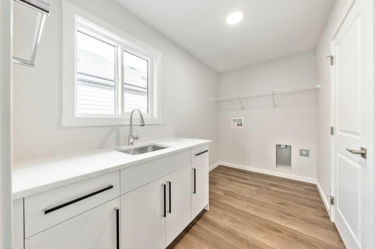 28 Heritage Link 