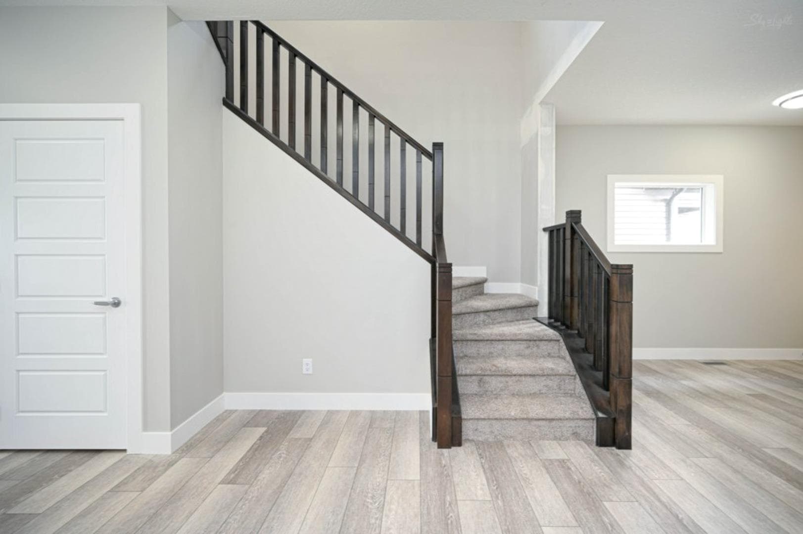 331 Savanna Way NE