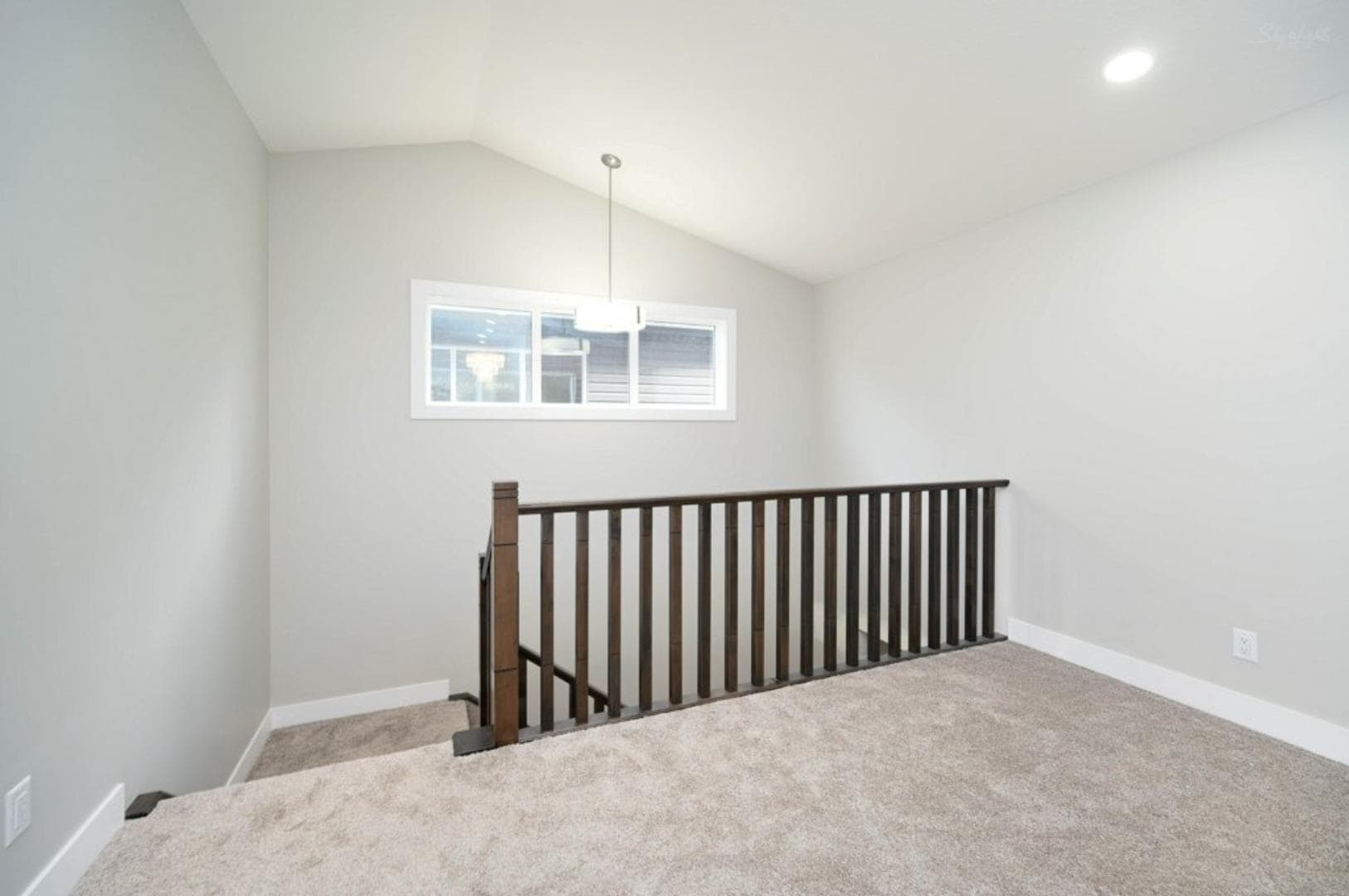 331 Savanna Way NE