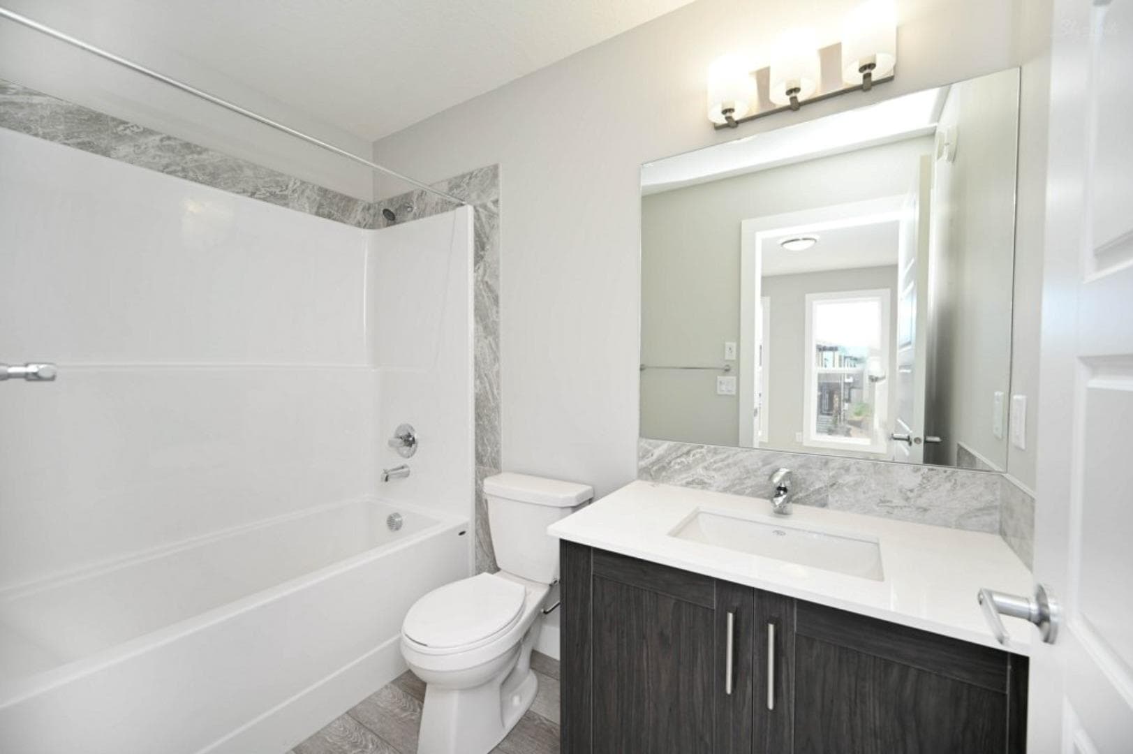 331 Savanna Way NE