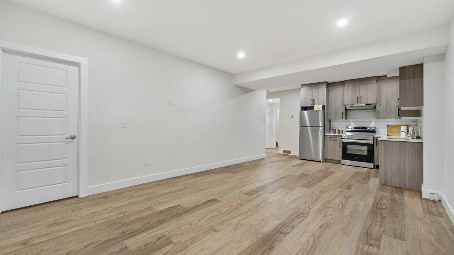 331 Savanna Way NE
