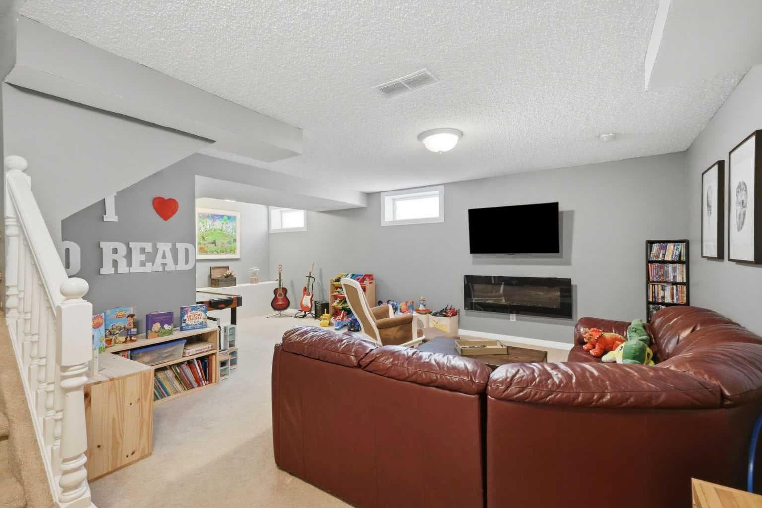 99 Prestwick Circle SE