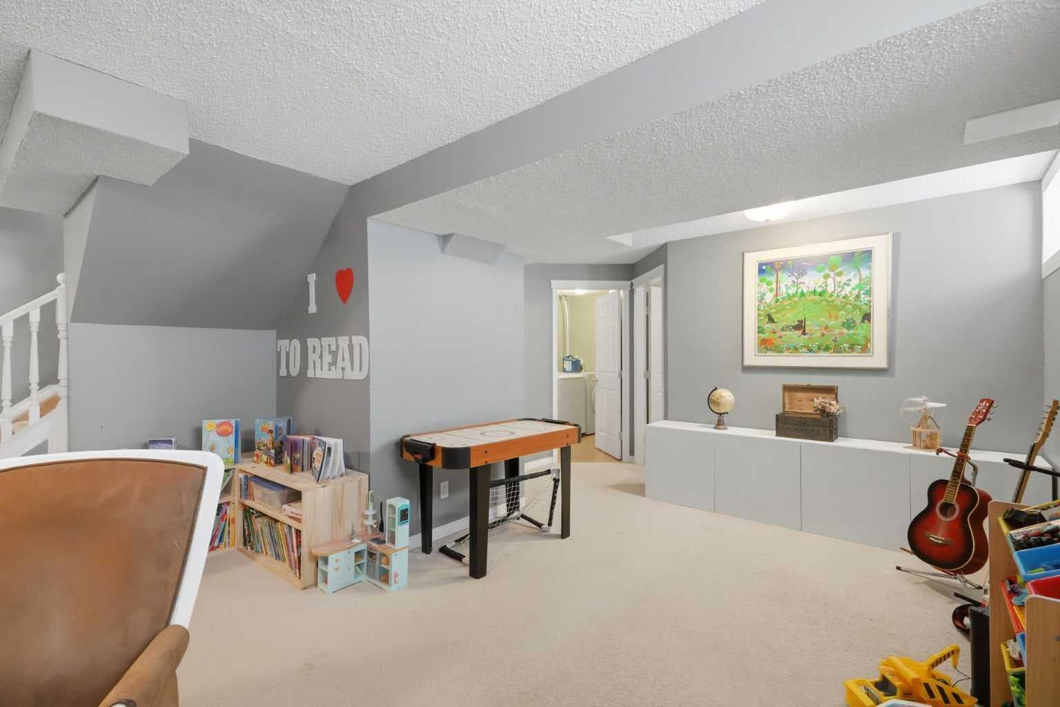 99 Prestwick Circle SE