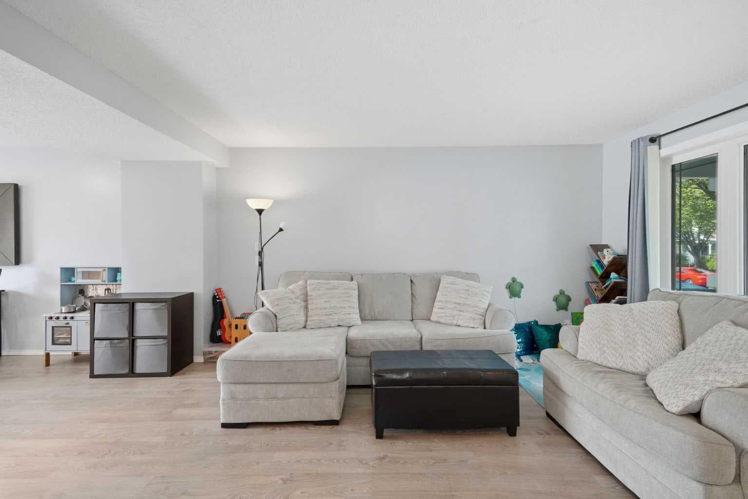 99 Prestwick Circle SE