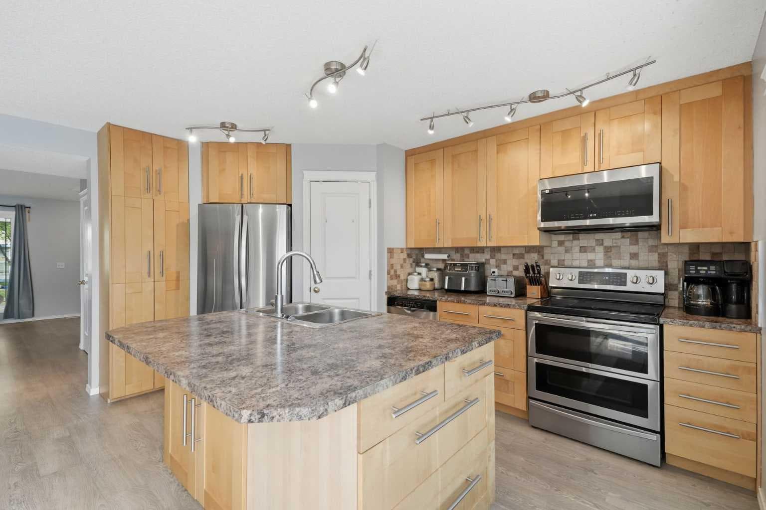 99 Prestwick Circle SE